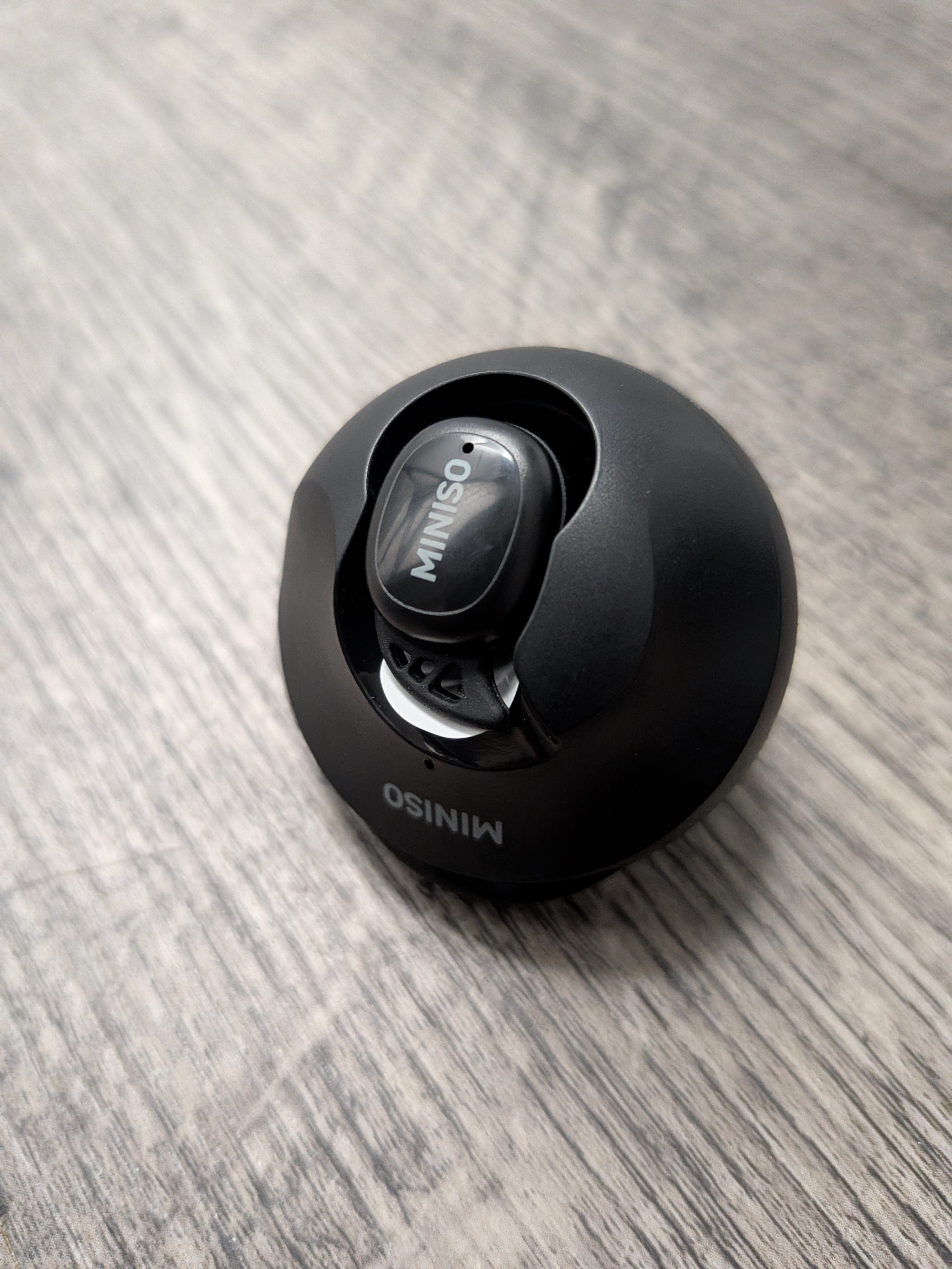 Miniso Mini Earbuds